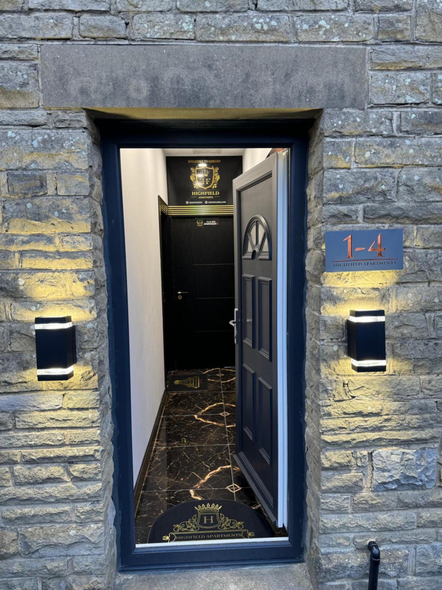 Highfield Private Spa Apartment Bradford  Exteriör bild